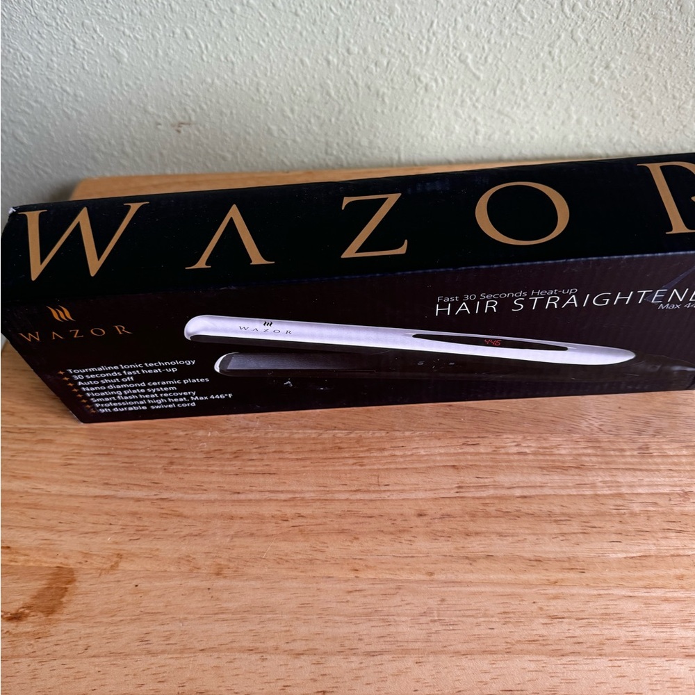 WAZOR hair straightener